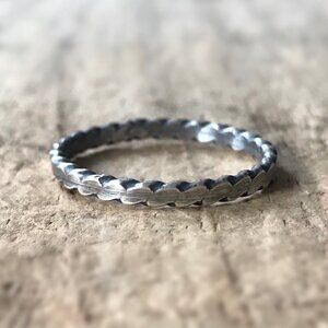 Oxidized Sterling Silver Scalloped Edge Ring Band - Size 8